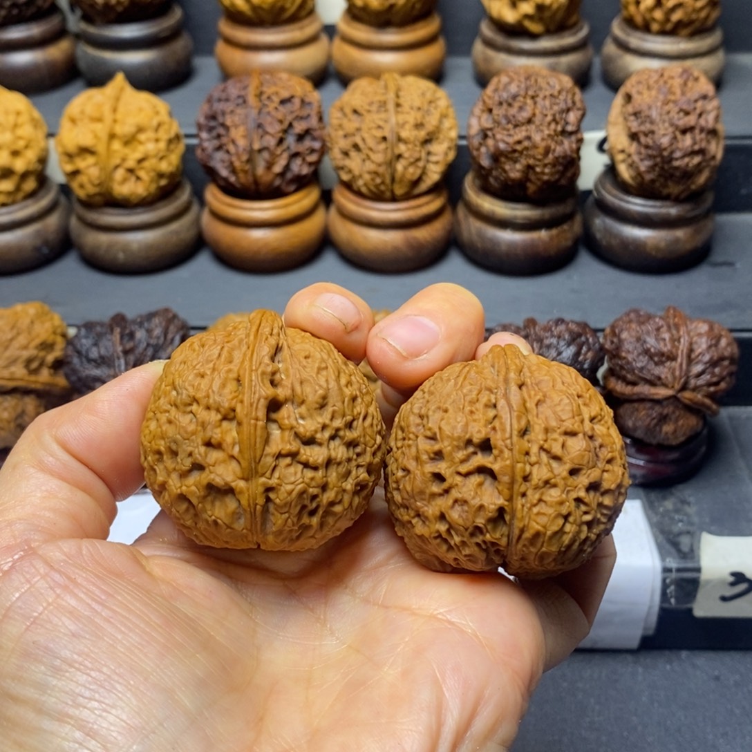 文玩核桃吊坠石锁42