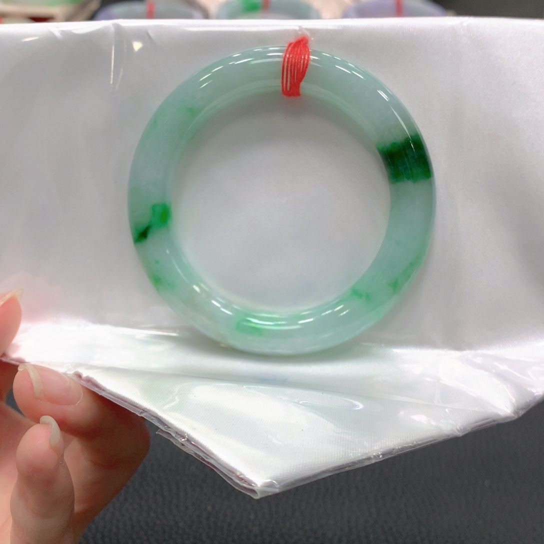 翡翠未镶嵌手镯23