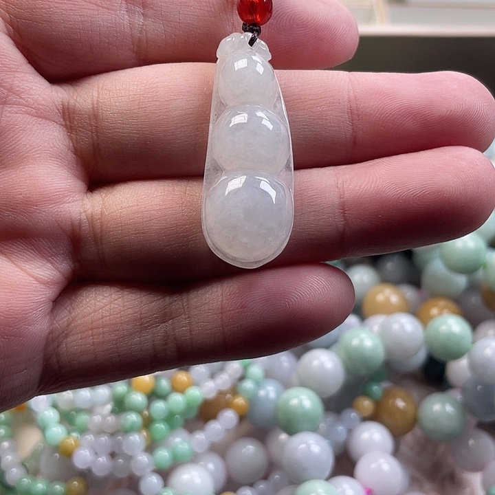 翡翠未镶嵌颈饰22