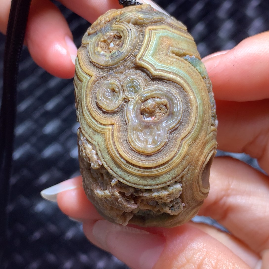 未镶嵌玛瑙/玉髓珠宝半成品