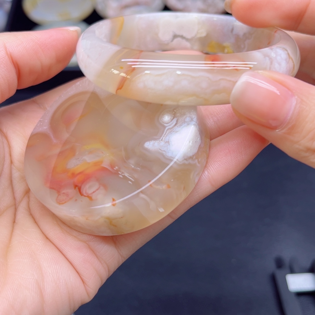 玛瑙/玉髓未镶嵌手镯61