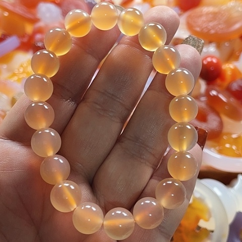 未镶嵌颈饰玛瑙/玉髓转***骨