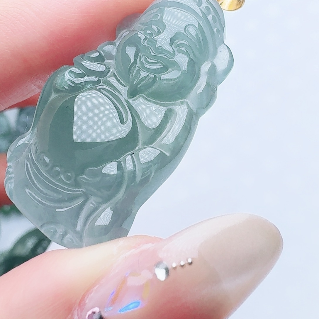 翡翠未镶嵌颈饰天然的A货翡翠多样性发其一 