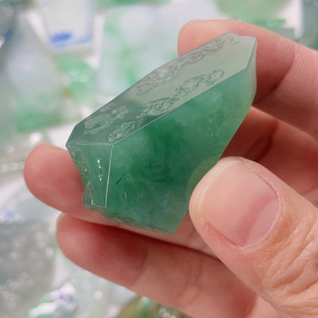 定制翡翠未镶嵌凌**舍随行