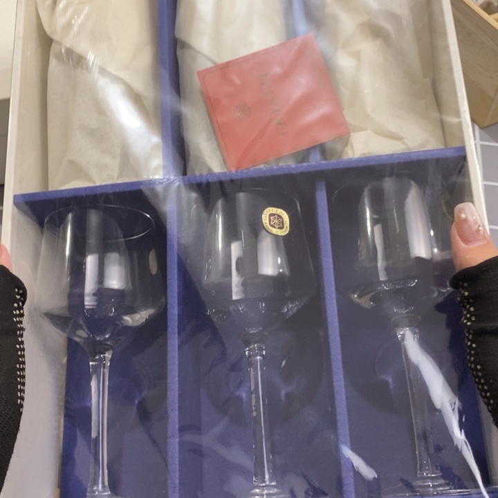 在你面前装着不在意自己