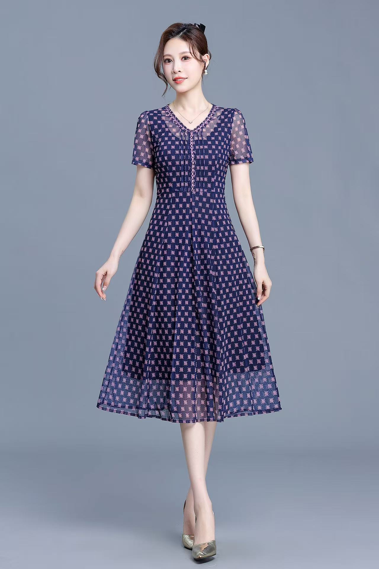 【二姐潮牌】品牌 台湾纱 连衣裙 Y8567