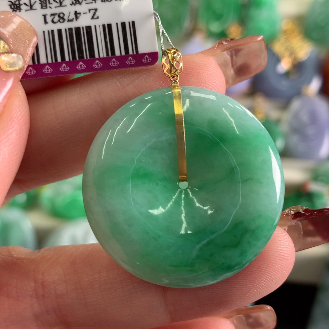 翡翠吊坠(不含链)18K金镶嵌