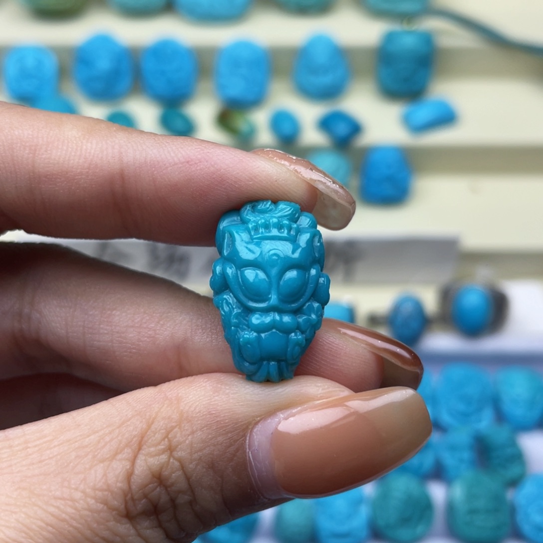 绿松石雕刻未镶嵌