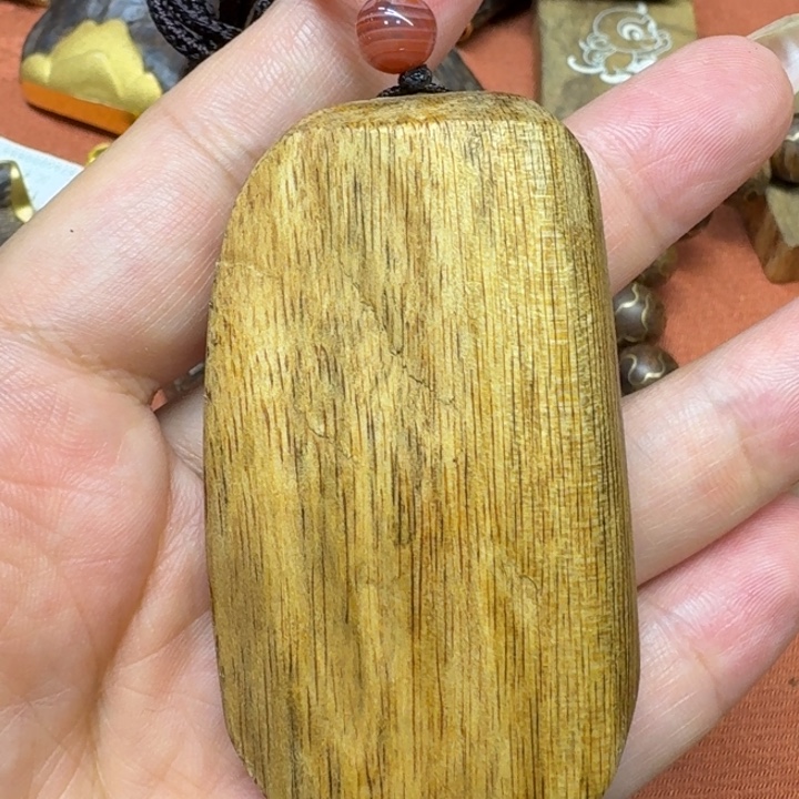 大叶紫檀（黑酸枝木类）