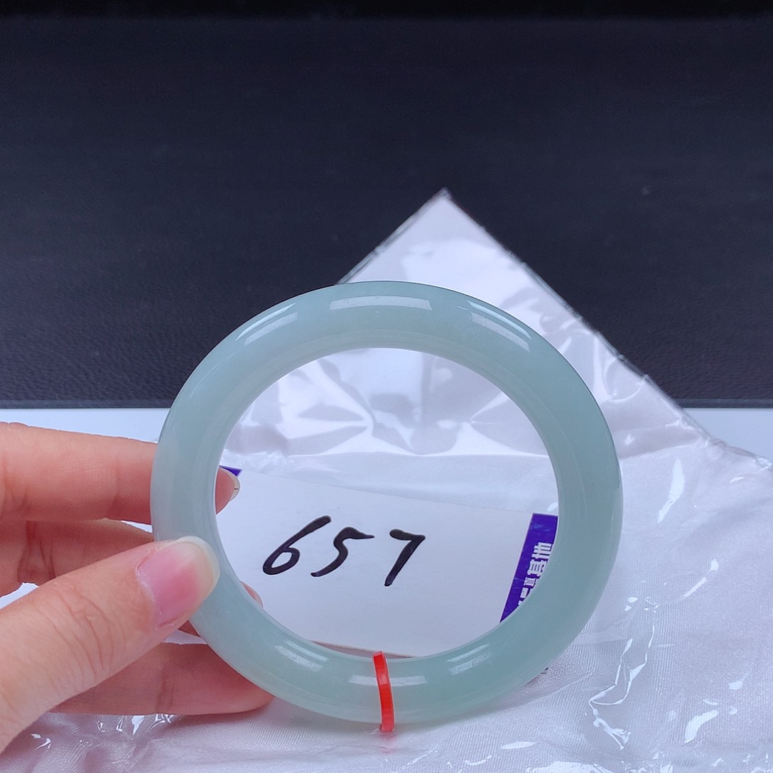 翡翠手镯未镶嵌手镯001532