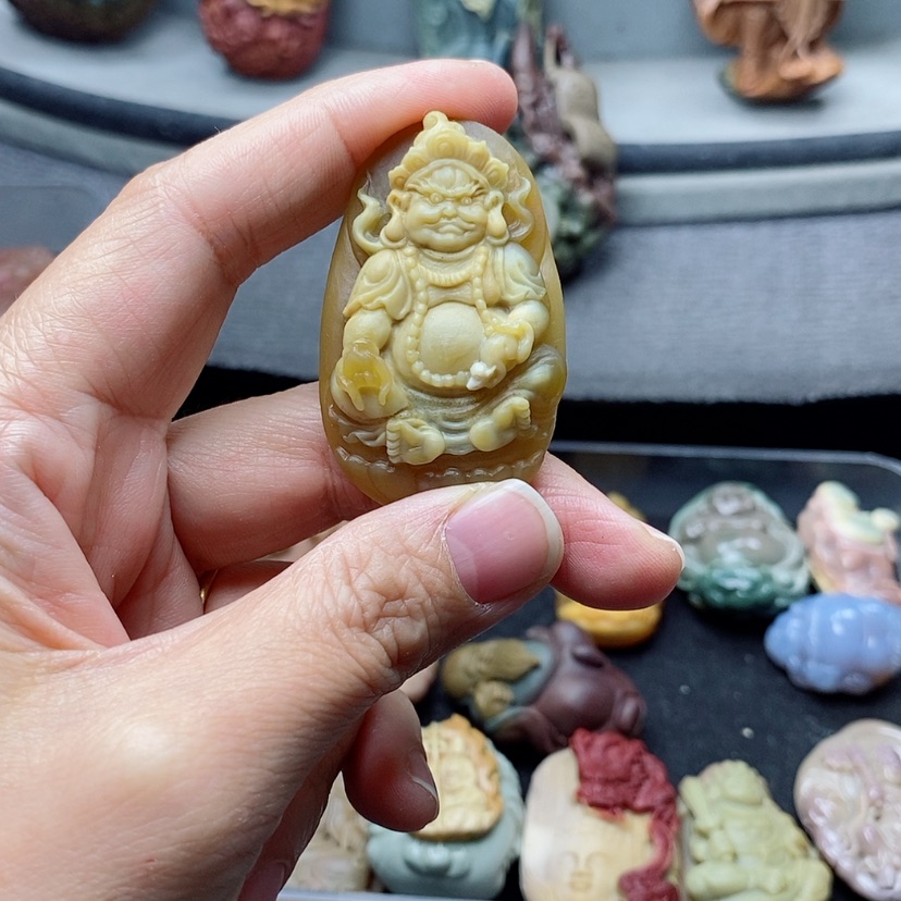 【闪购商品】定制石英质玉吊坠未镶嵌