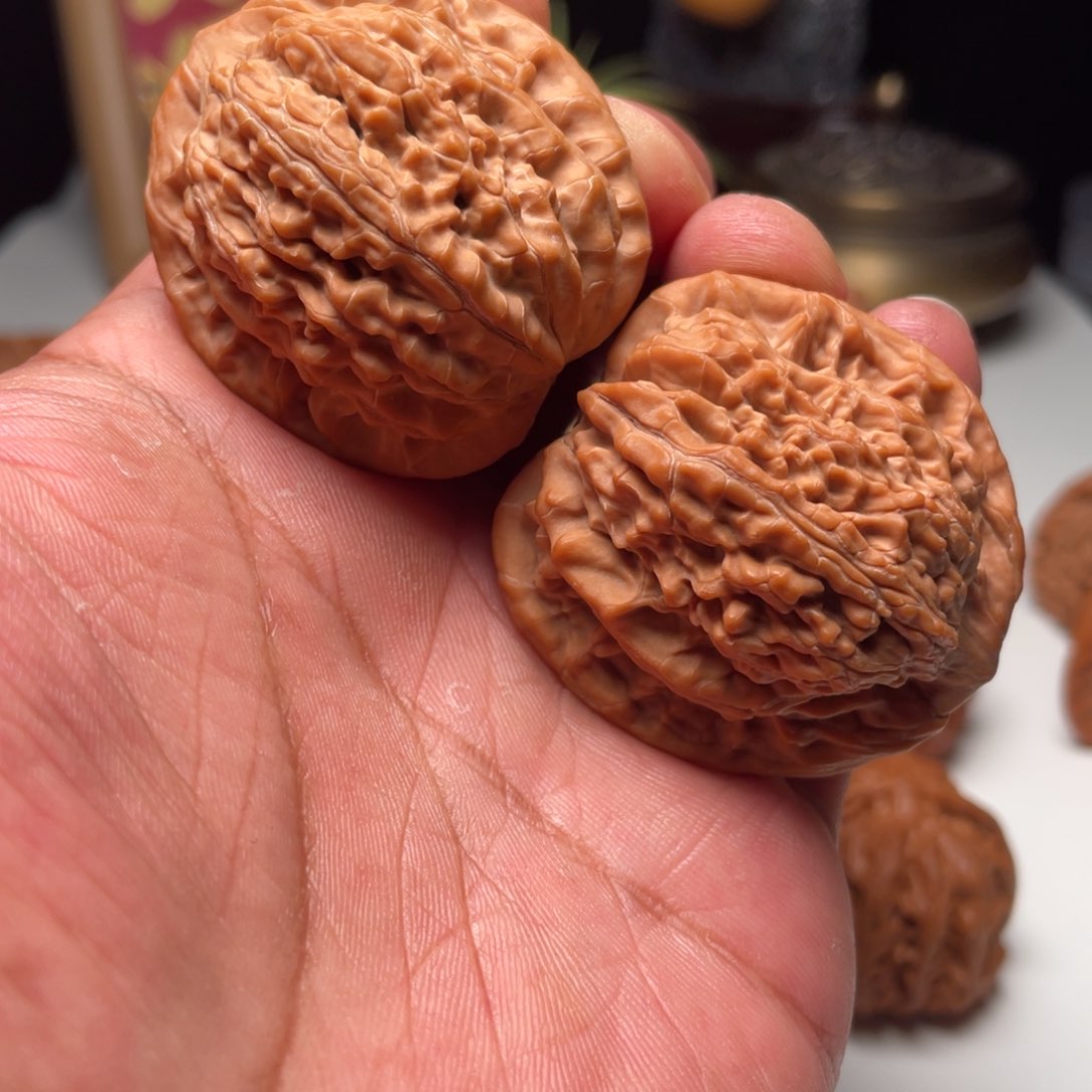 文玩核桃把件望月