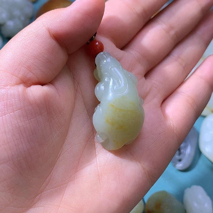 和田玉未镶嵌吊坠(不含链)游*