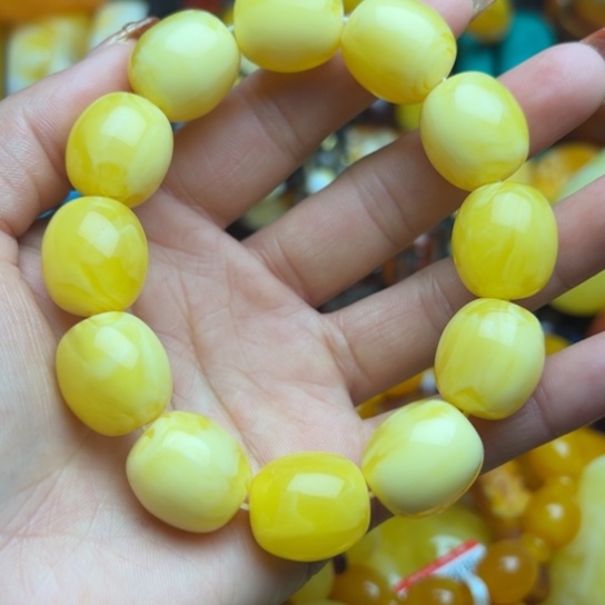琥珀手串未镶嵌蜜蜡