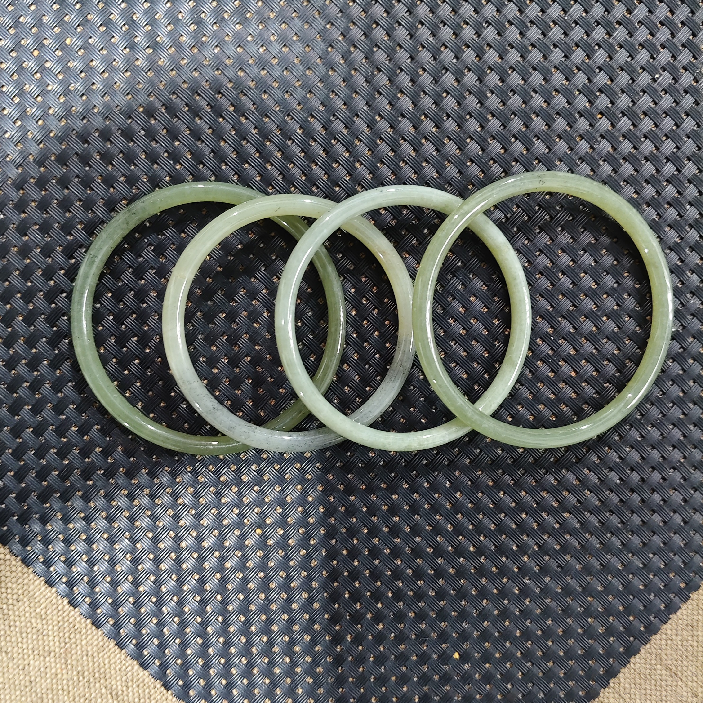 和田玉黄口叮当镯子多样性拍一发一