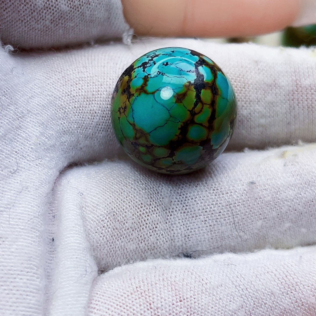 绿松石未镶嵌饰品