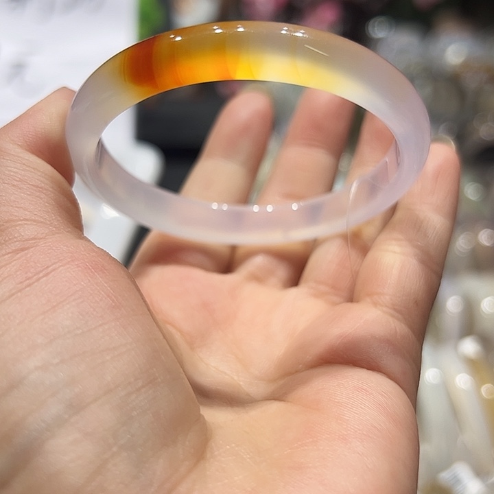 未***可玛瑙/玉髓手镯未镶嵌