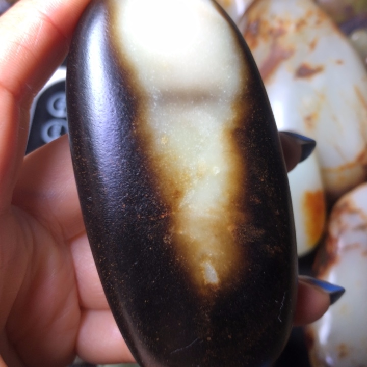 和田玉未镶嵌珠宝奇石