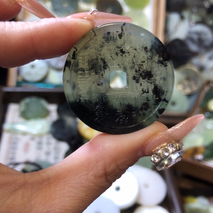岫玉岫玉挂件未镶嵌
