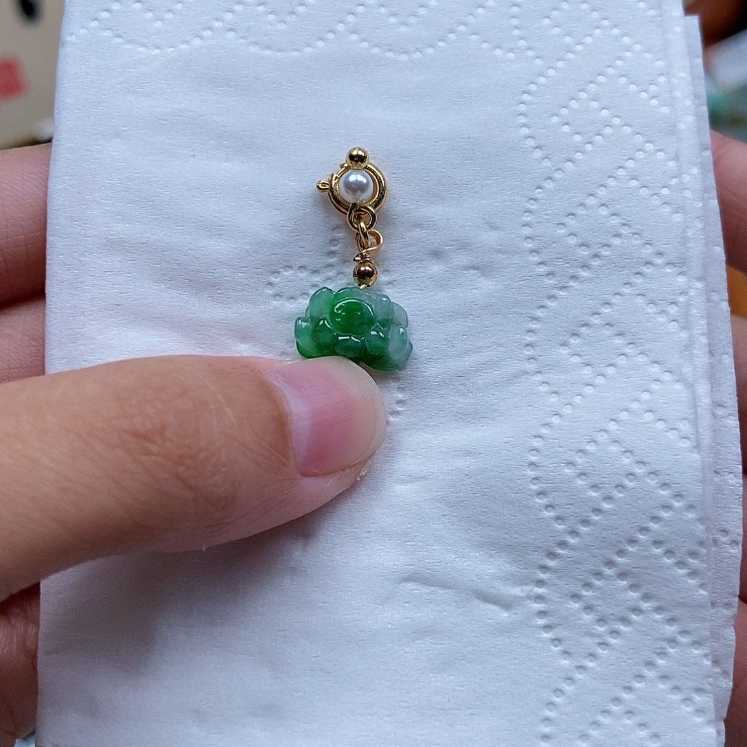 未镶嵌挂件翡翠闪