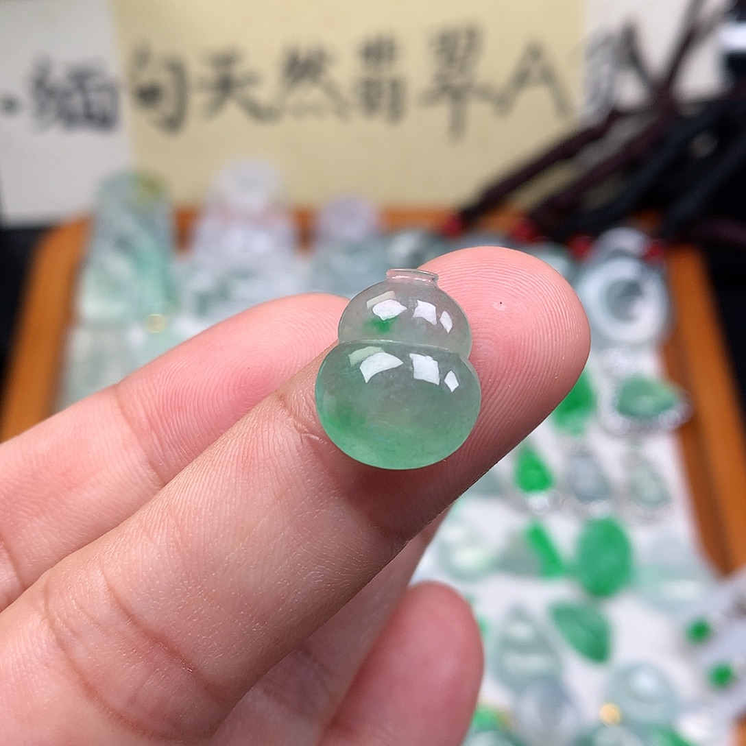 翡翠裸石缅甸天然A货翡翠冰种葫芦