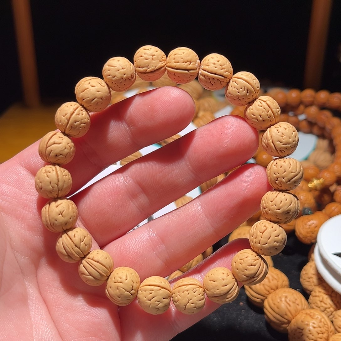 手串桃核12尺寸金豆