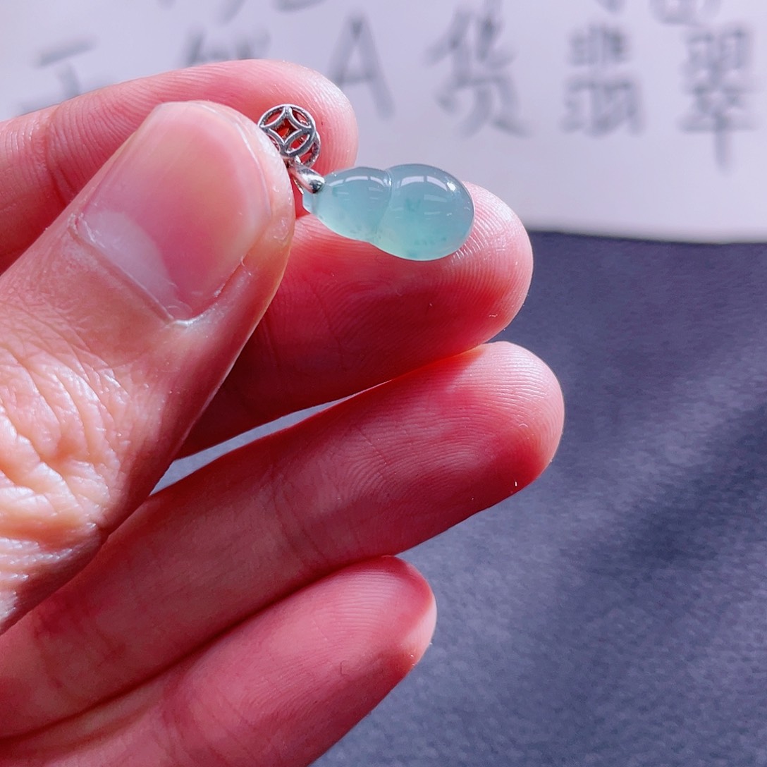 翡翠颈饰未镶嵌999999999