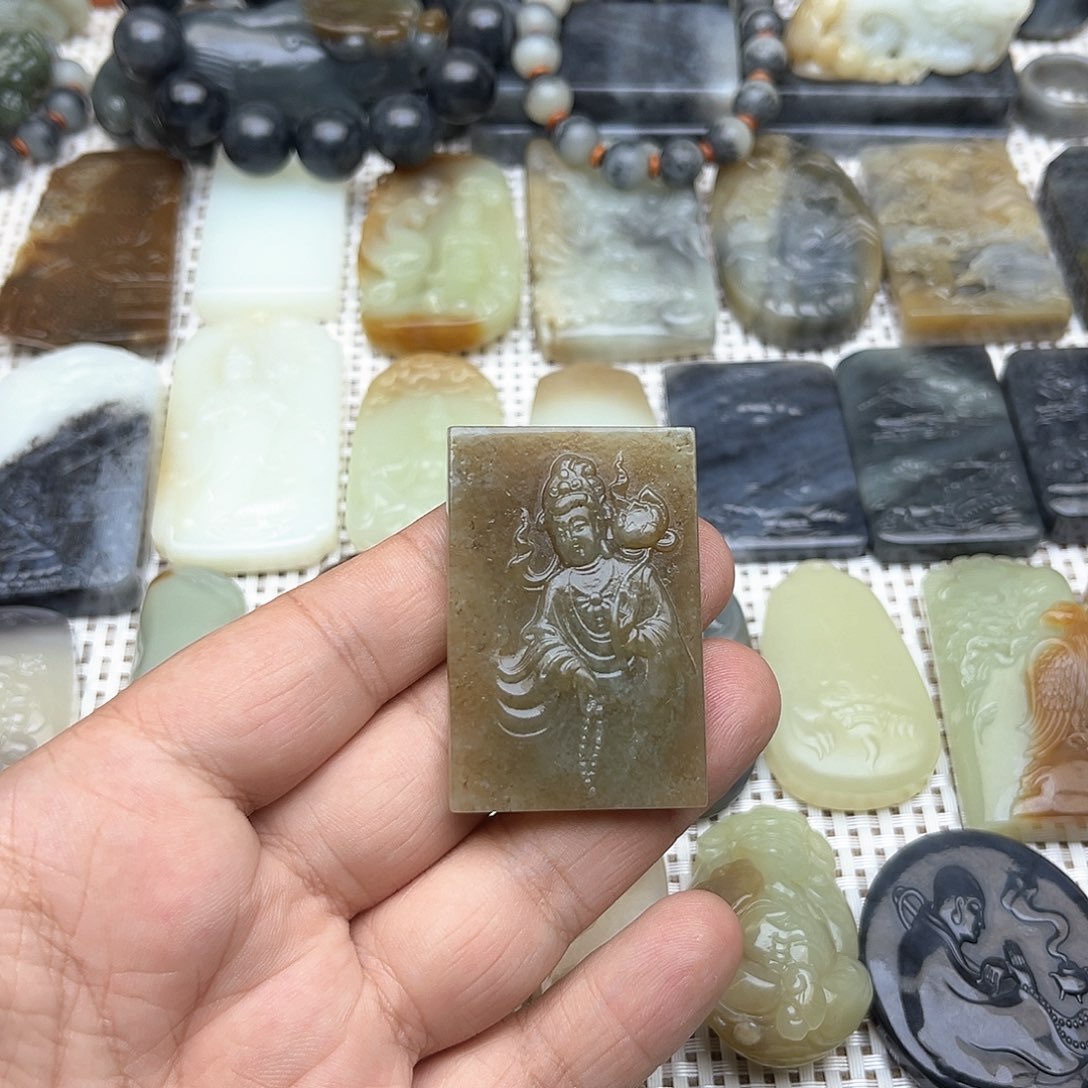 和田玉挂件未镶嵌