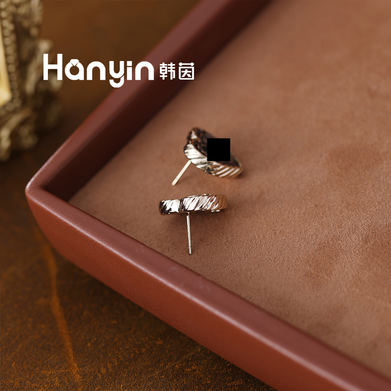 铜合金珐琅耳饰 925银针优雅小香风双C爱心耳钉轻奢高级感AAA