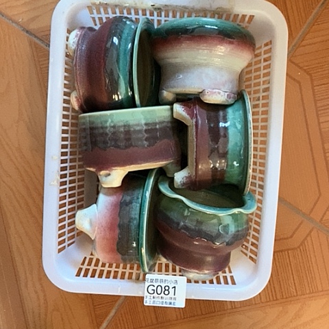 紫砂花盆081微瑕品口径7到8左右