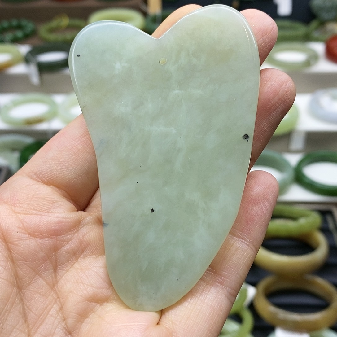 【闪购商品】未镶嵌岫玉颈饰