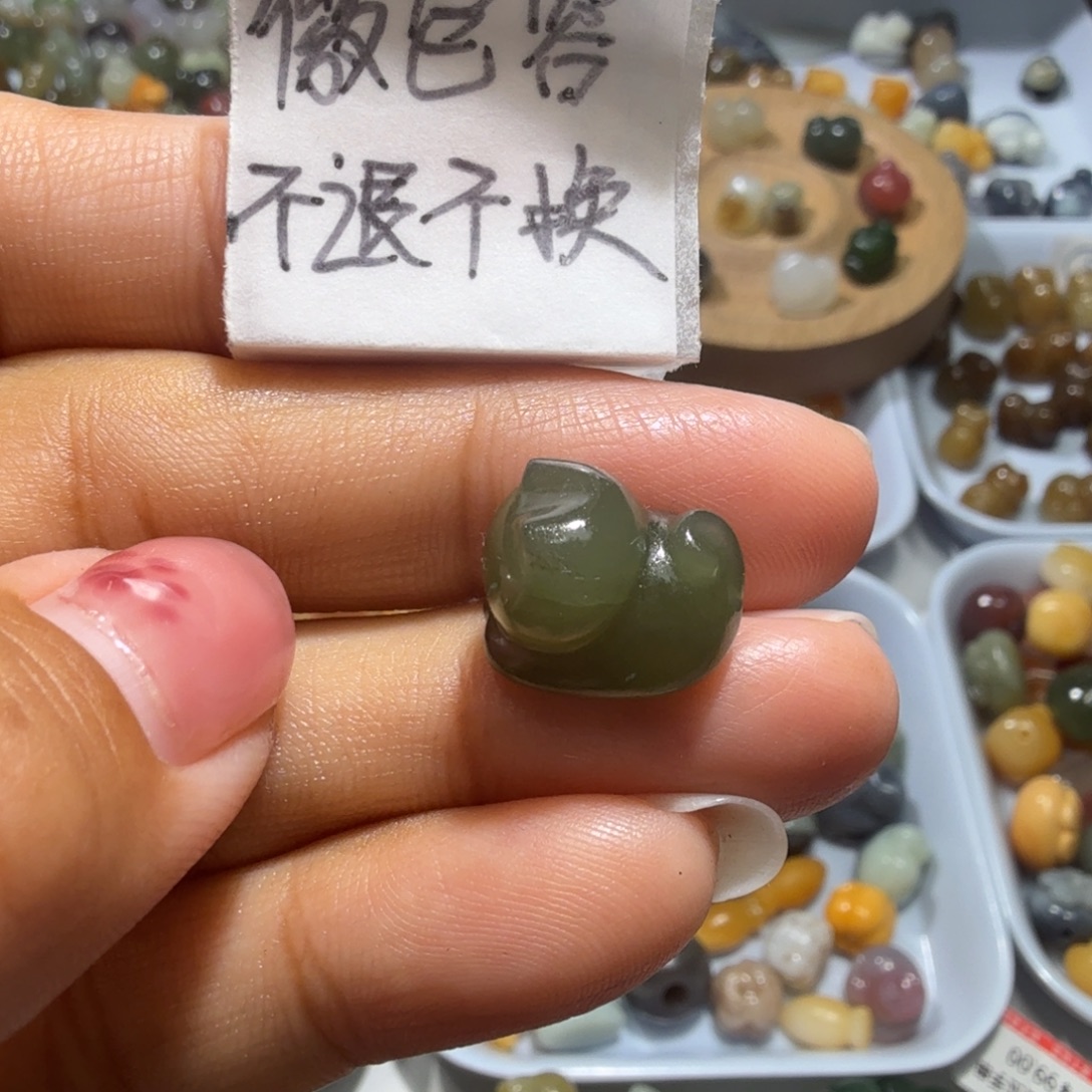 和田玉未镶嵌珠宝奇石