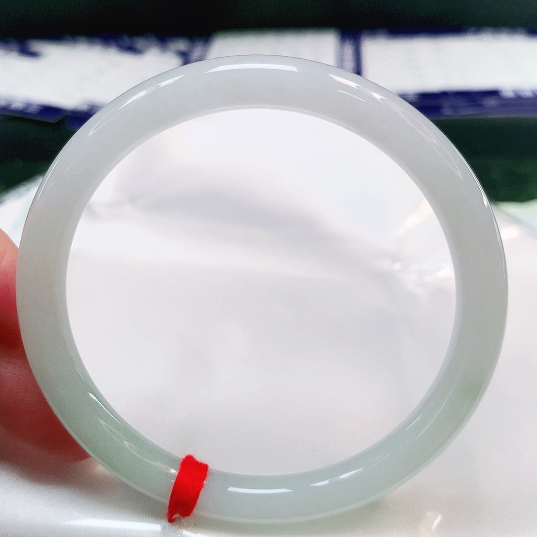 翡翠未镶嵌手镯（圆镯）21号