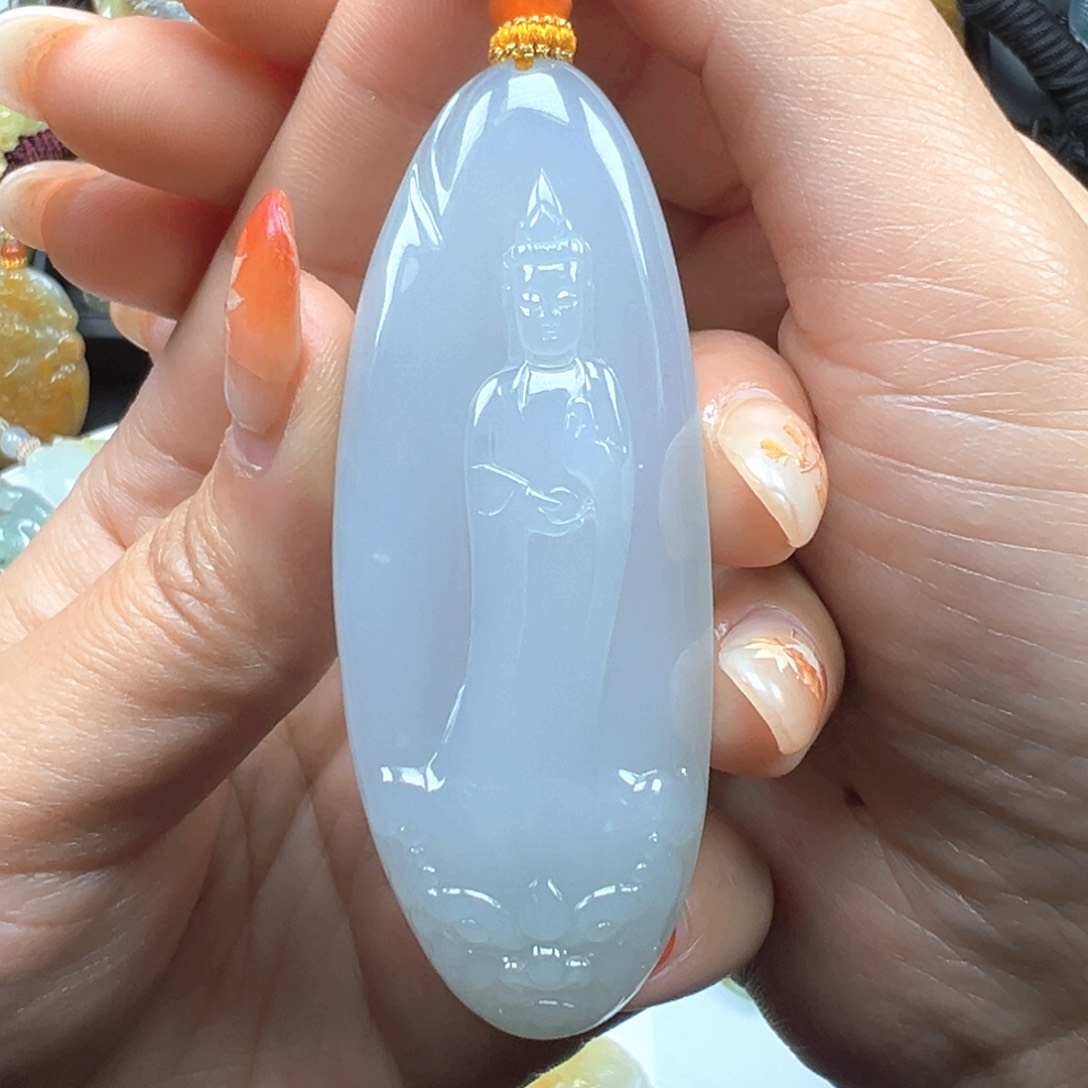 翡翠颈饰未镶嵌一**金观音