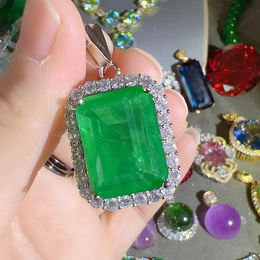 花岗石钨合金红色蓝色吊坠