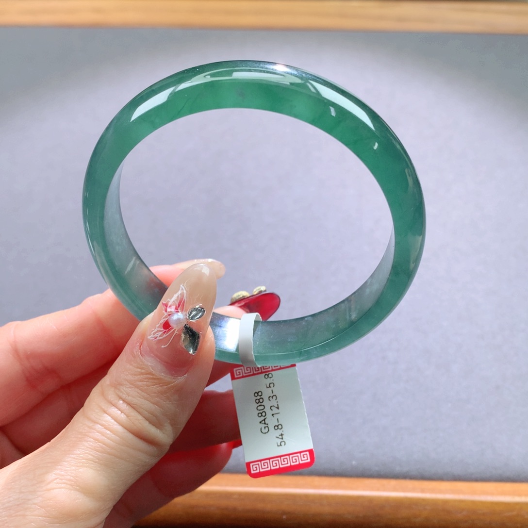 翡翠手镯未镶嵌天然翡翠手镯