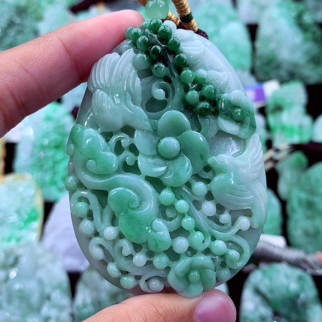 吊坠(不含链)未镶嵌翡翠