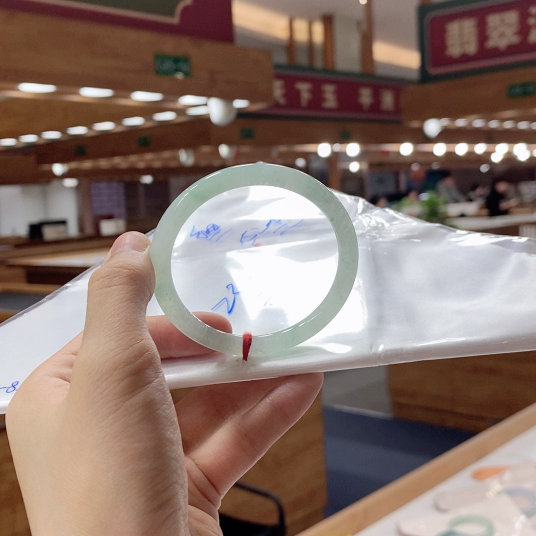翡翠未镶嵌手镯买断