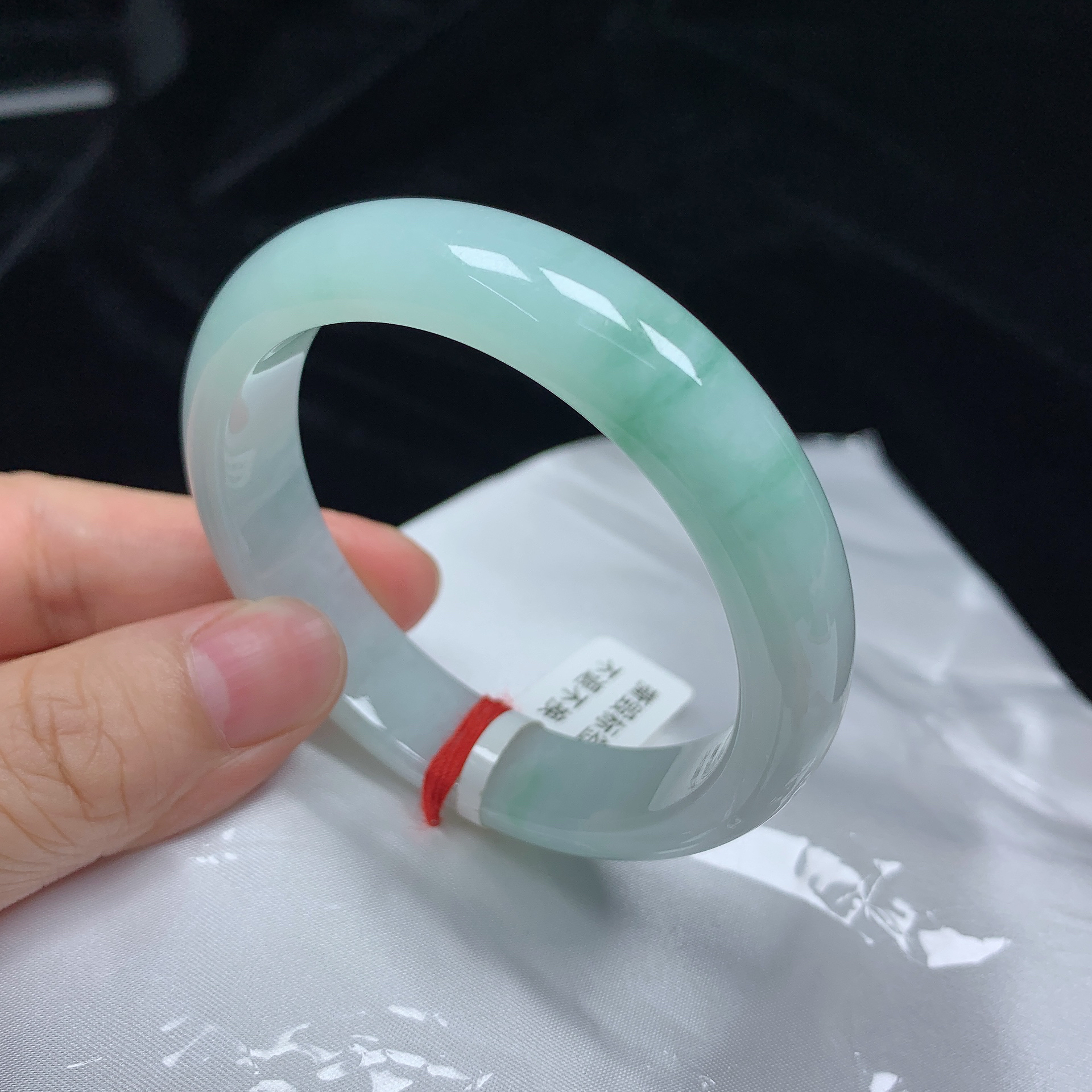 54正圈飘绿缅甸天然翡翠A货手镯少女时尚百搭平安妈妈玉镯有纹