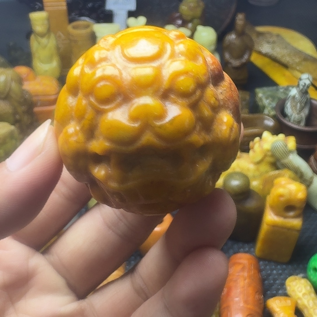 白玉菩提吊坠。。。