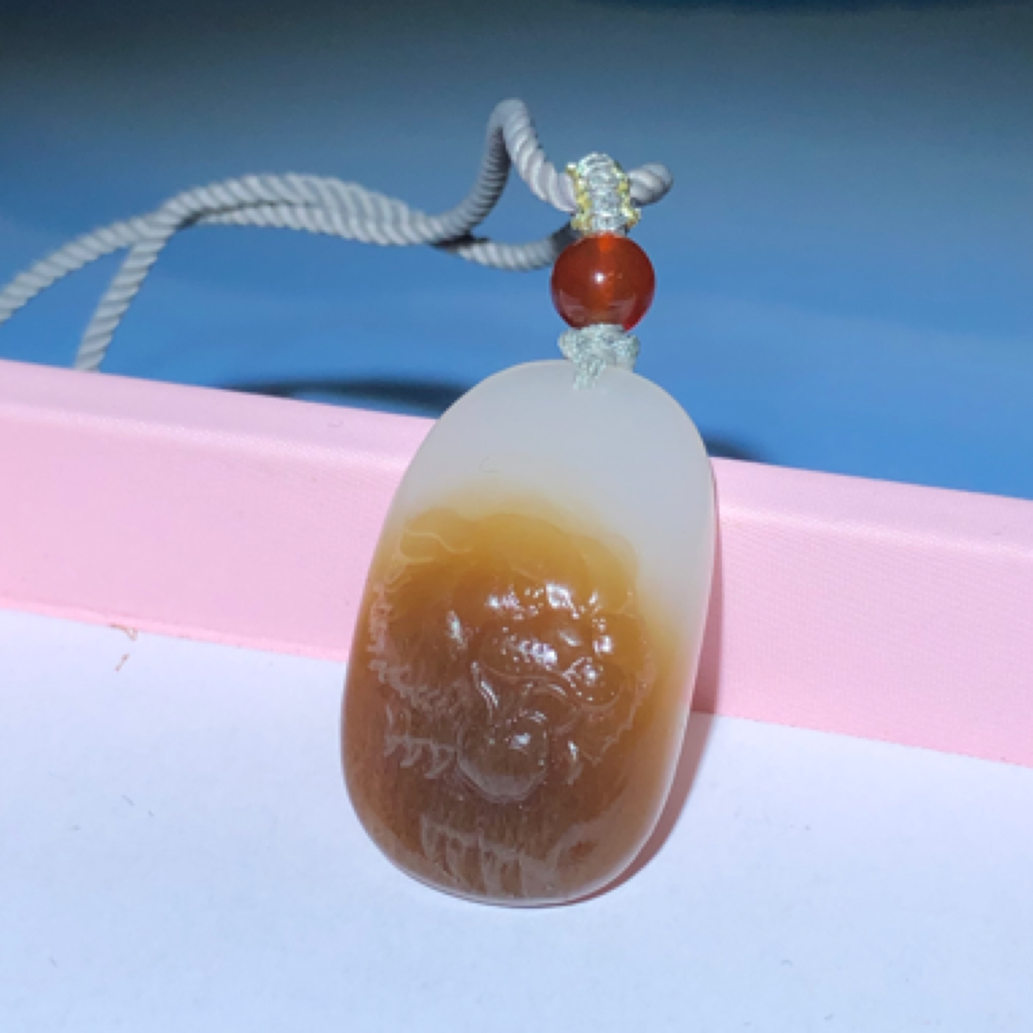 兽头天然和田玉且末老料俏红糖吊坠31/29/9