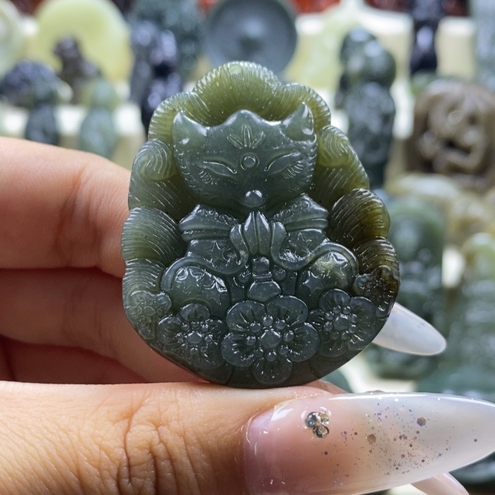 和田玉颈饰未镶嵌