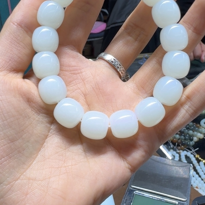 和田玉未镶嵌手链