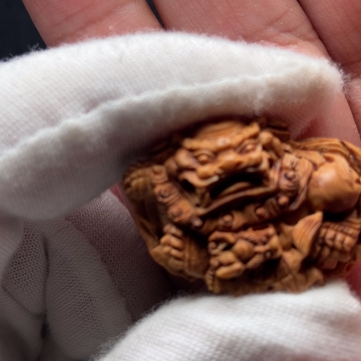 苍*桃核手工四世同堂