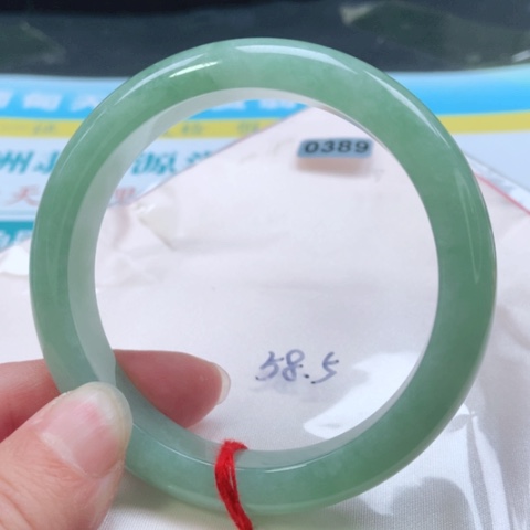 翡翠手镯未镶嵌0389号