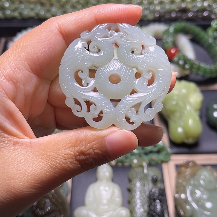 和田玉未镶嵌挂件