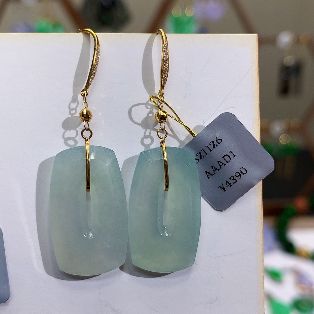 18K金镶嵌翡翠耳饰天然翡翠耳饰