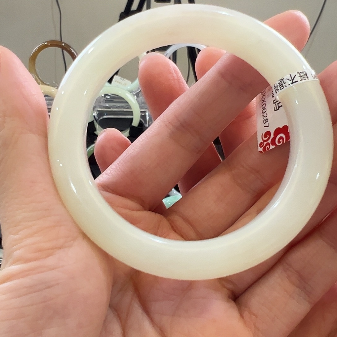 和田玉未镶嵌手镯54