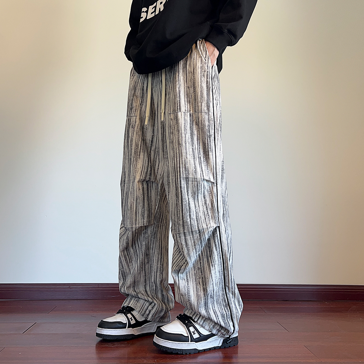 男士裤子春秋季新款潮流宽松运动裤美式休闲直筒拖地男长裤潮