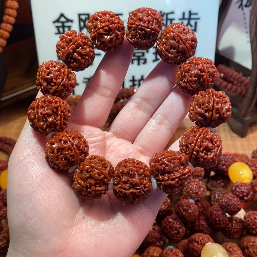 金刚菩提吊坠22236瓣素